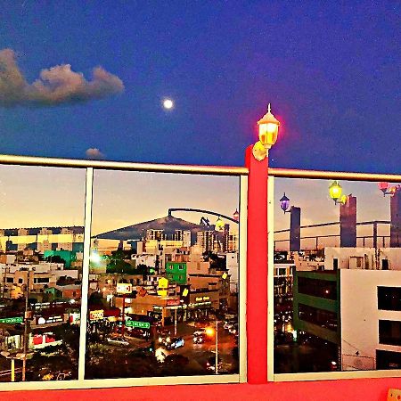 Hotel Versalles Suites Cancun Luaran gambar