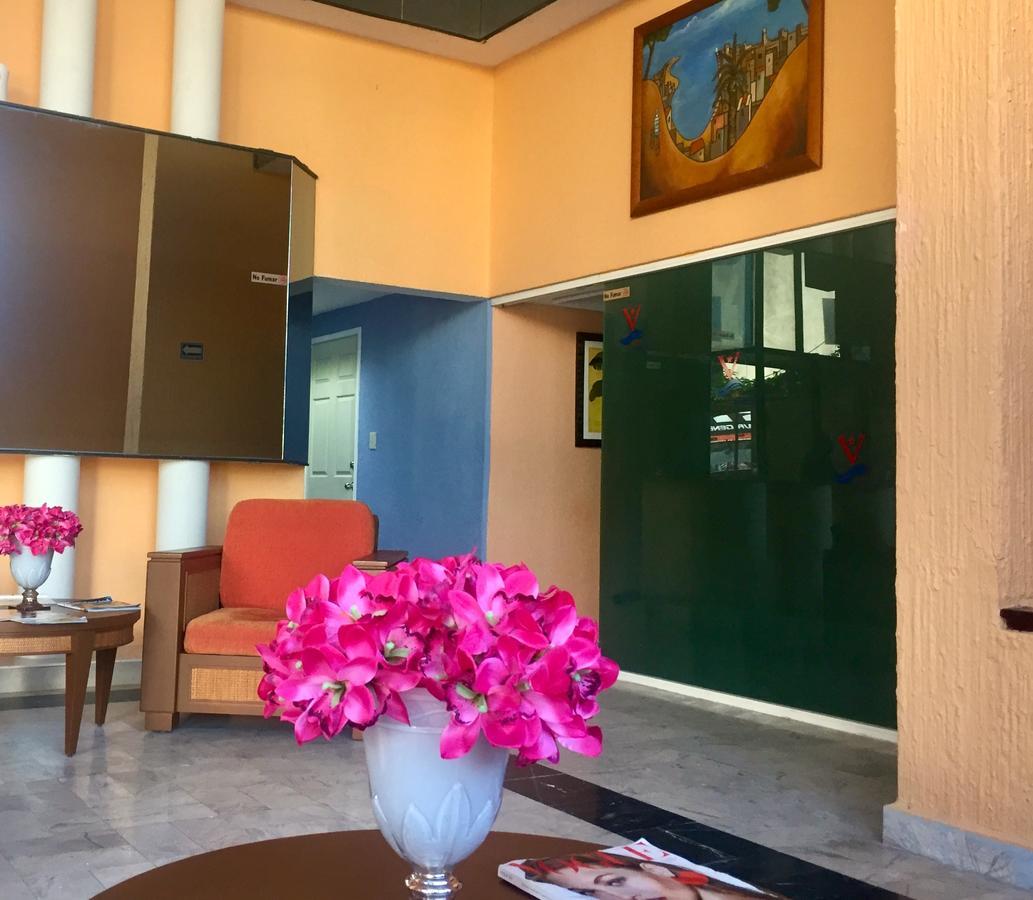 Hotel Versalles Suites Cancun Luaran gambar