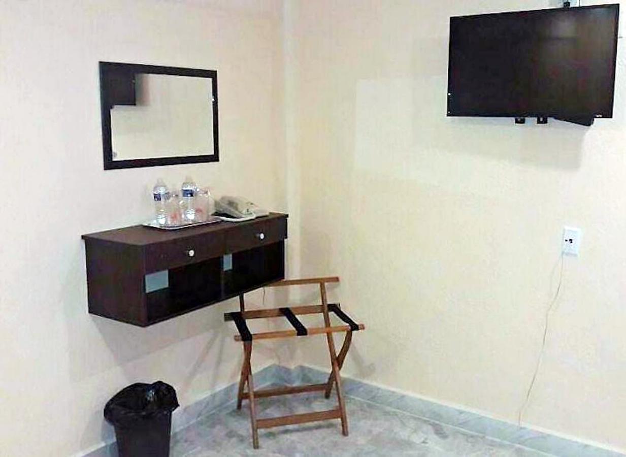 Hotel Versalles Suites Cancun Luaran gambar