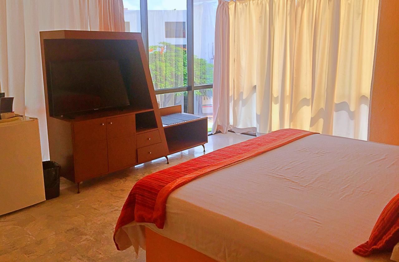 Hotel Versalles Suites Cancun Luaran gambar