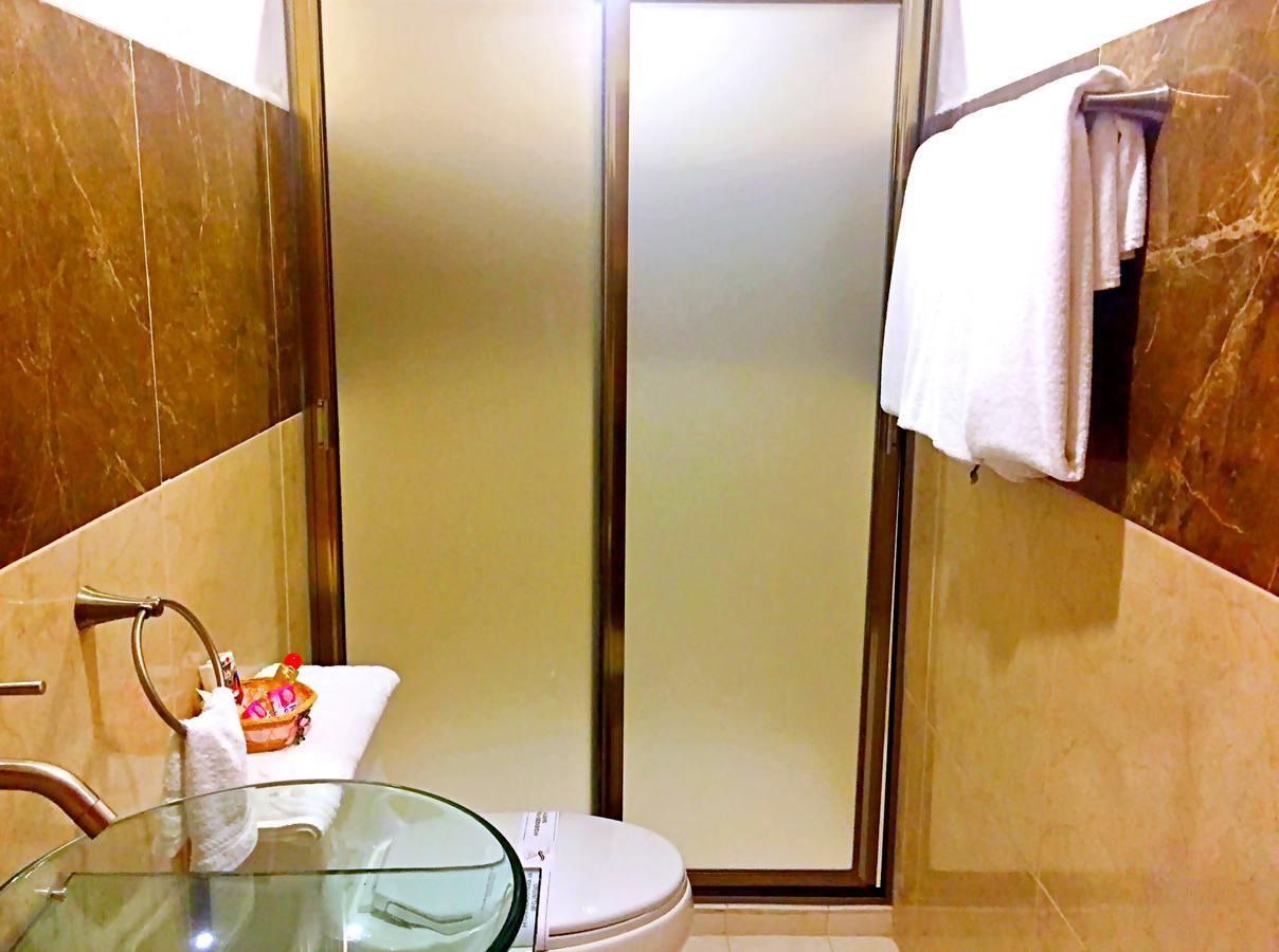 Hotel Versalles Suites Cancun Luaran gambar