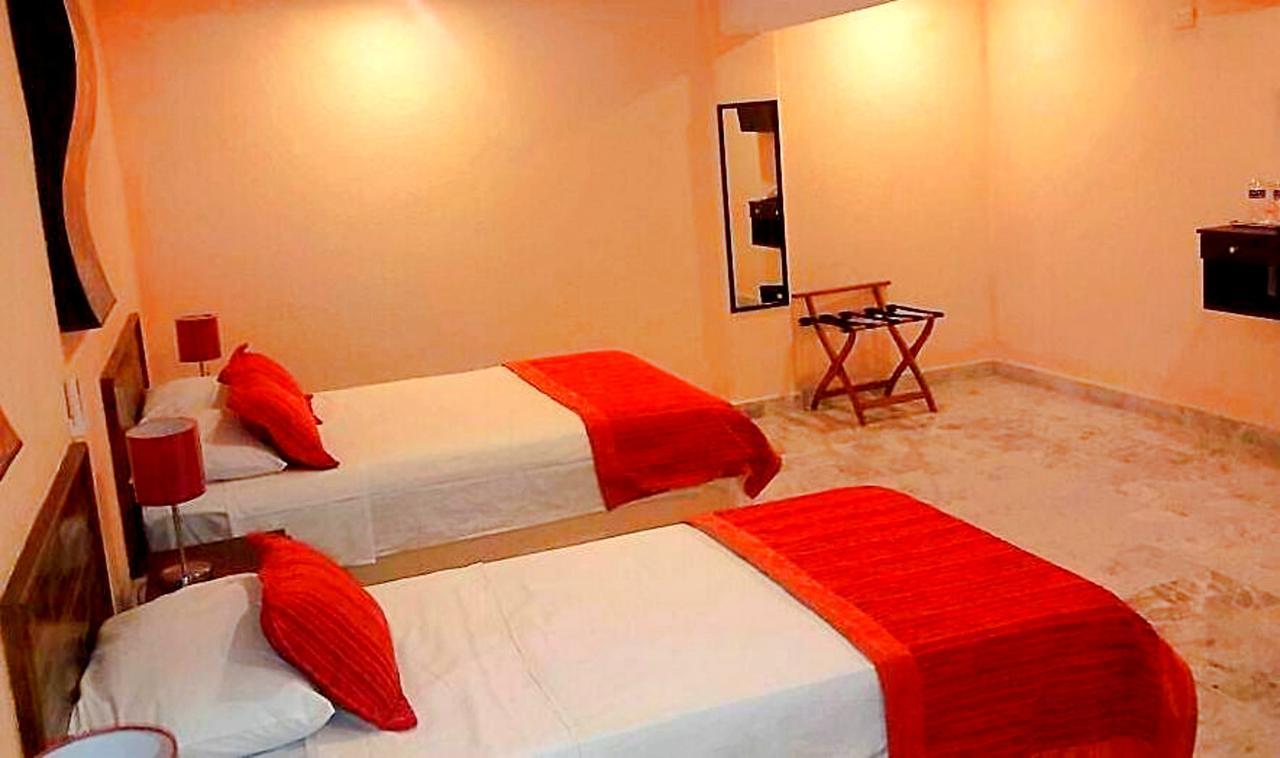 Hotel Versalles Suites Cancun Luaran gambar